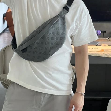 louis vuitton bum bag celebrity man|louis vuitton bum bag 2020.